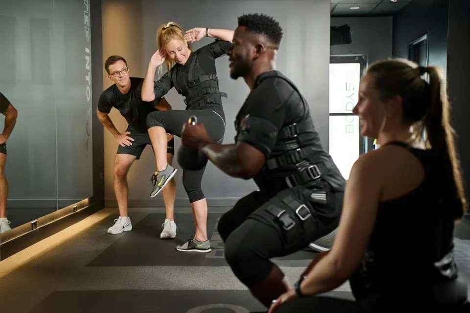 Wireless Full Body Ems Suit Kit For Personal Trainer Wireless Full Body Ems Suit Kit For Personal Trainer